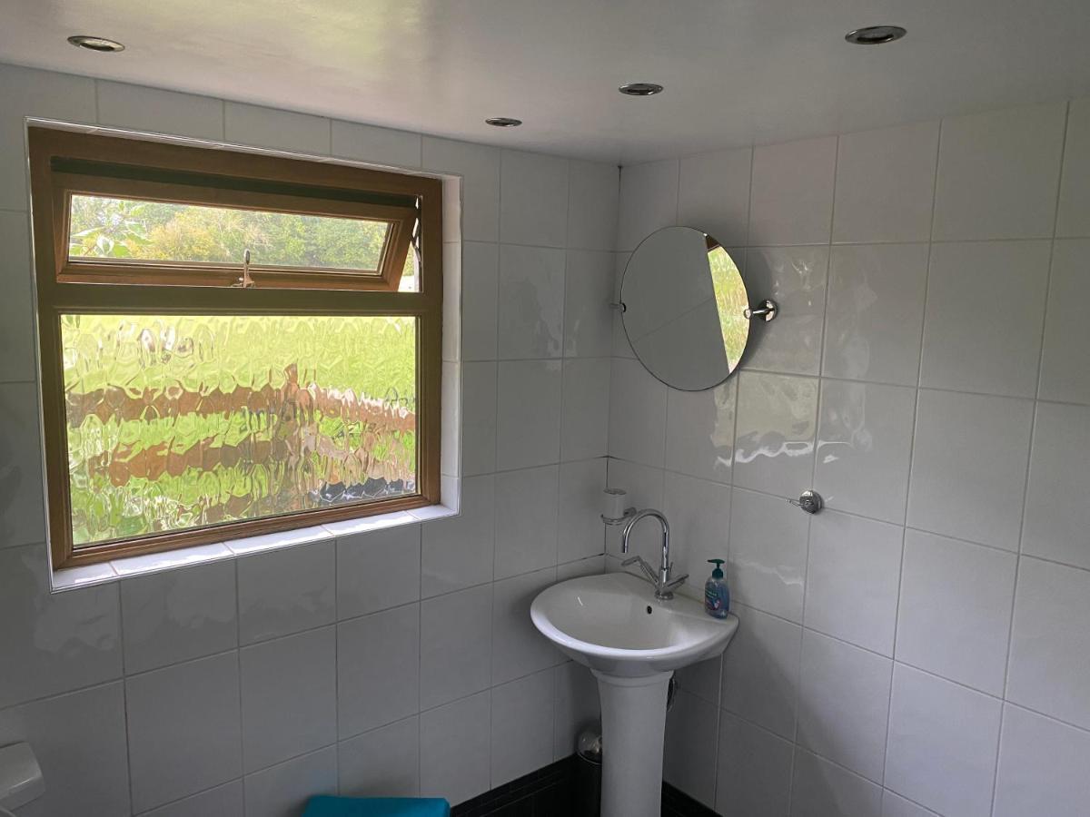 Mountain Suite, Stunning Views, Brecon Beacons Llanhamlach Exteriör bild